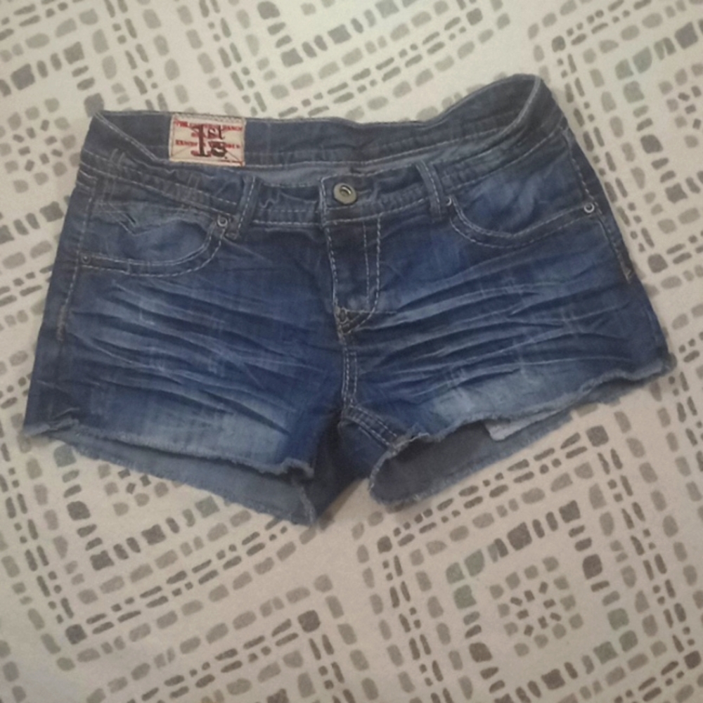 1st kiss jean shorts sz.9